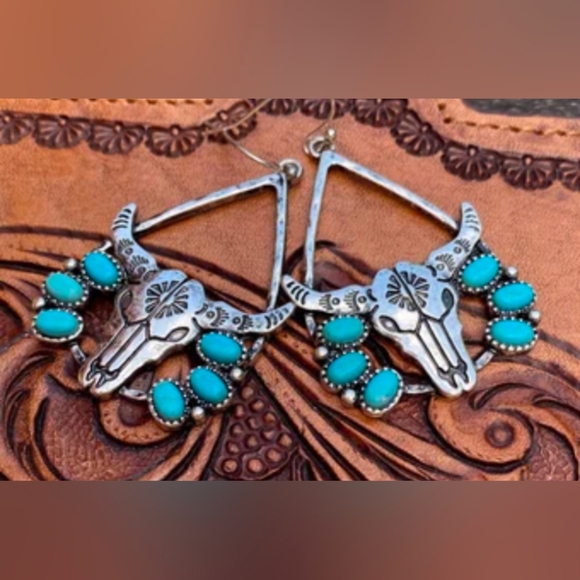 Silver and Blue Dangle Earrings with Southwestern Charm - Picture 3 of 3
